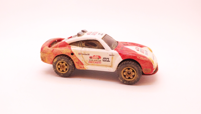 Illustration for article titled Porsche 959 - Superfly Custom Hot Wheels Competition Build